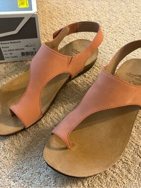 Dansko Reece Nubok in Rose Size 39 New